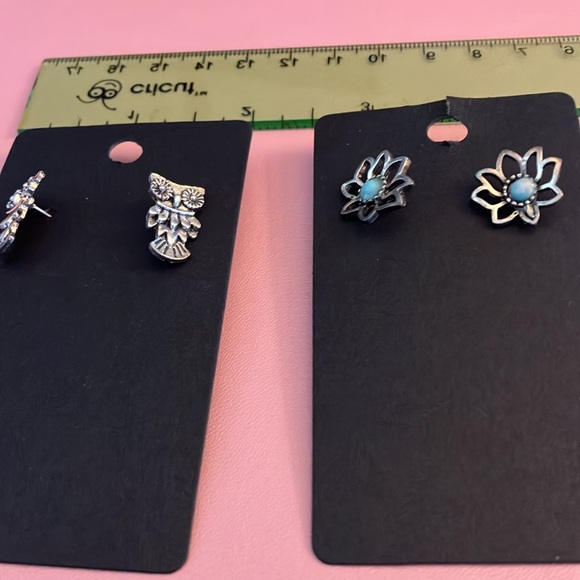 2 pair post Earrings - Picture 5 of 5